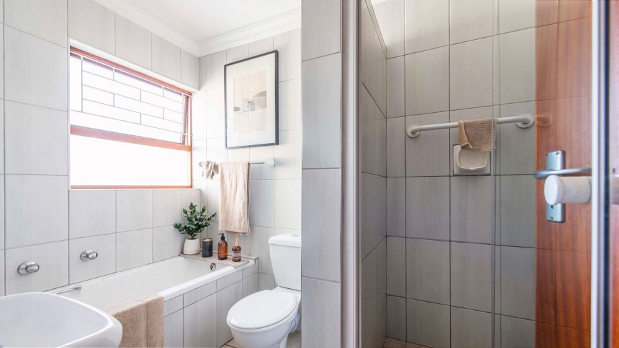 3 Bedroom Property for Sale in Monte Vista Western Cape